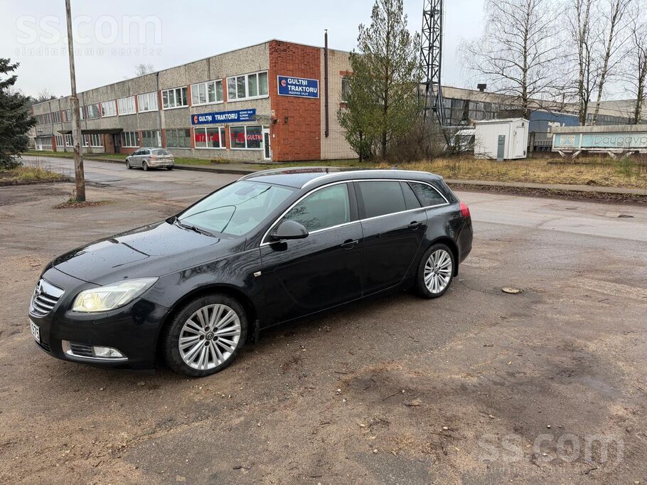 Opel Insignia Sports Tourer 2.0D Automāts 2013. gads