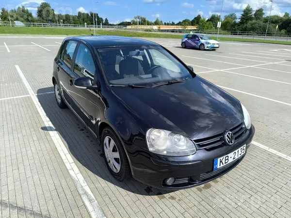 Volkswagen Golf 5 - 1