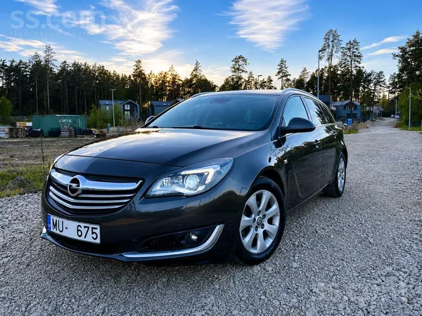 Opel Auto ir ļoti labā tehniskā stāvoklī – kopts, uztic