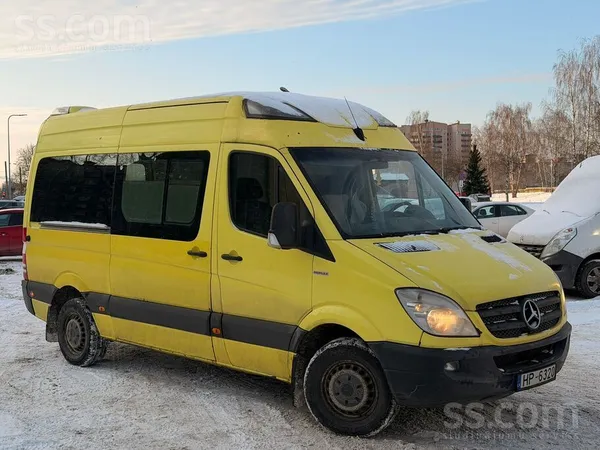 Mercedes Продаю бусс в очень хорошем состоянии, не гнилой. 