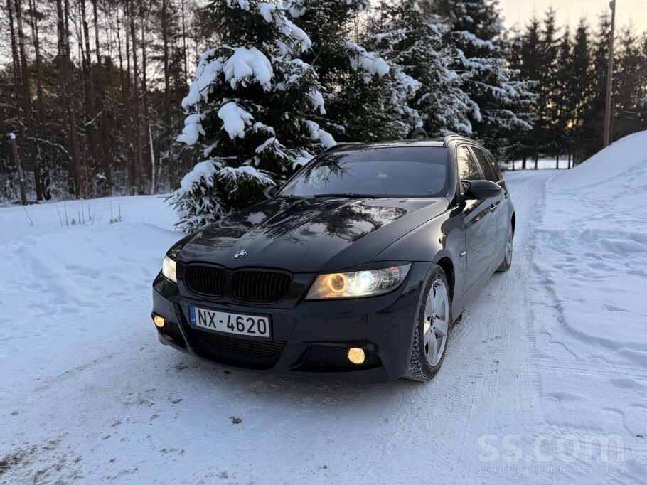BMW BMW 335d E91 restailings, dzīvs automobilis ar bag