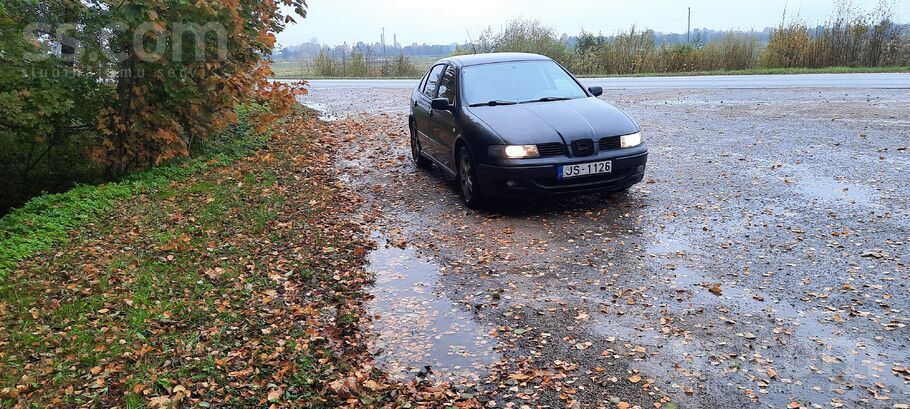 Seats normāla stāvoklī ar vizuāliem un tehniskie defektiem kas braukšanai ne