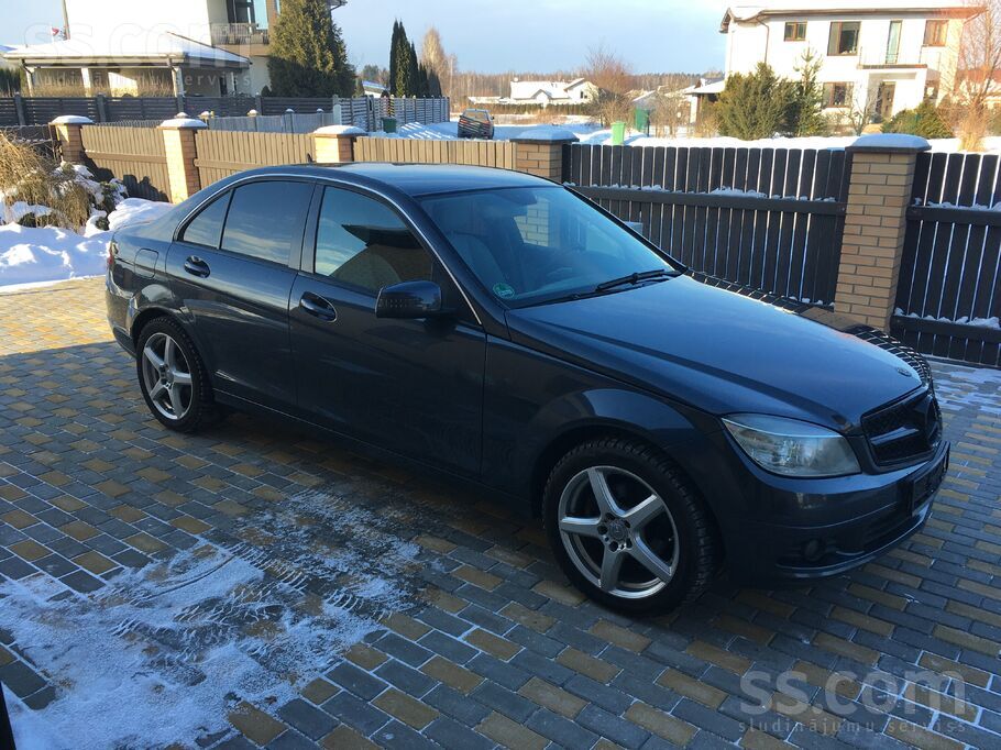 Mercedes Auto no Vācijas.