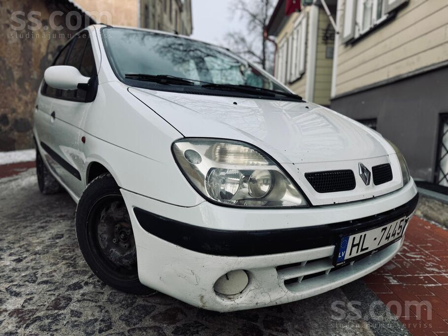 Renault Pārdošanā Renault Scenic.
