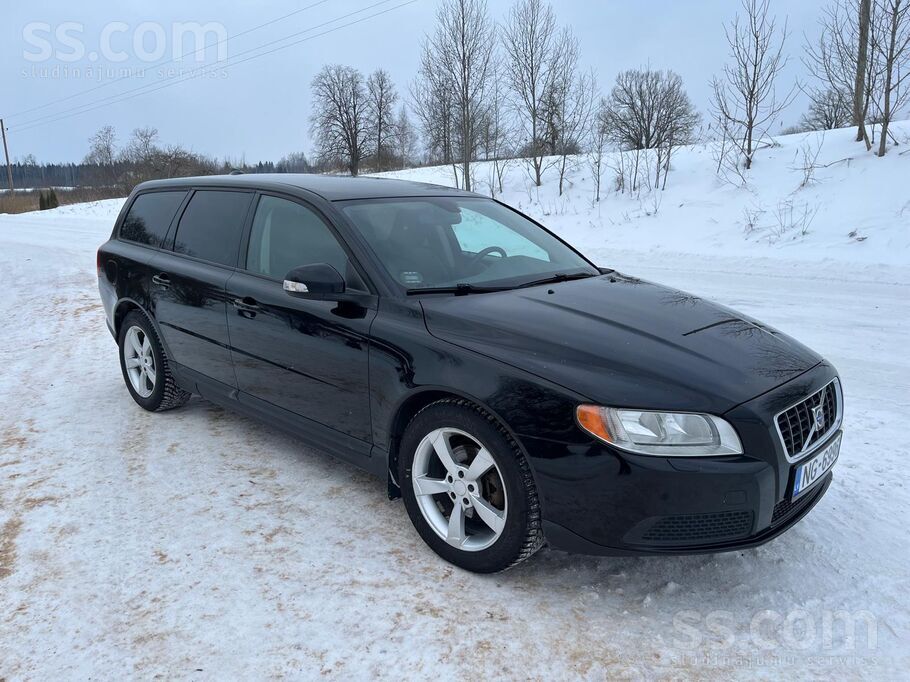 Volvo A/m ir labā tehniskā un vizuālā stāvoklī, veikta a