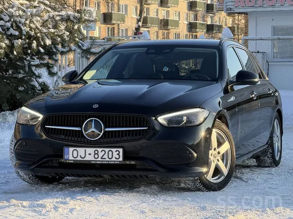 Mercedes Tikko no Vācijas Mercedes C200. Auto nav nevienas 