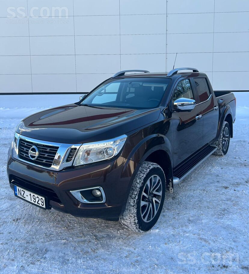 6 ātrumu manuālā ātrumkārba. Auto ļoti labā tehniskā un vizuālā stāvoklī. Pa