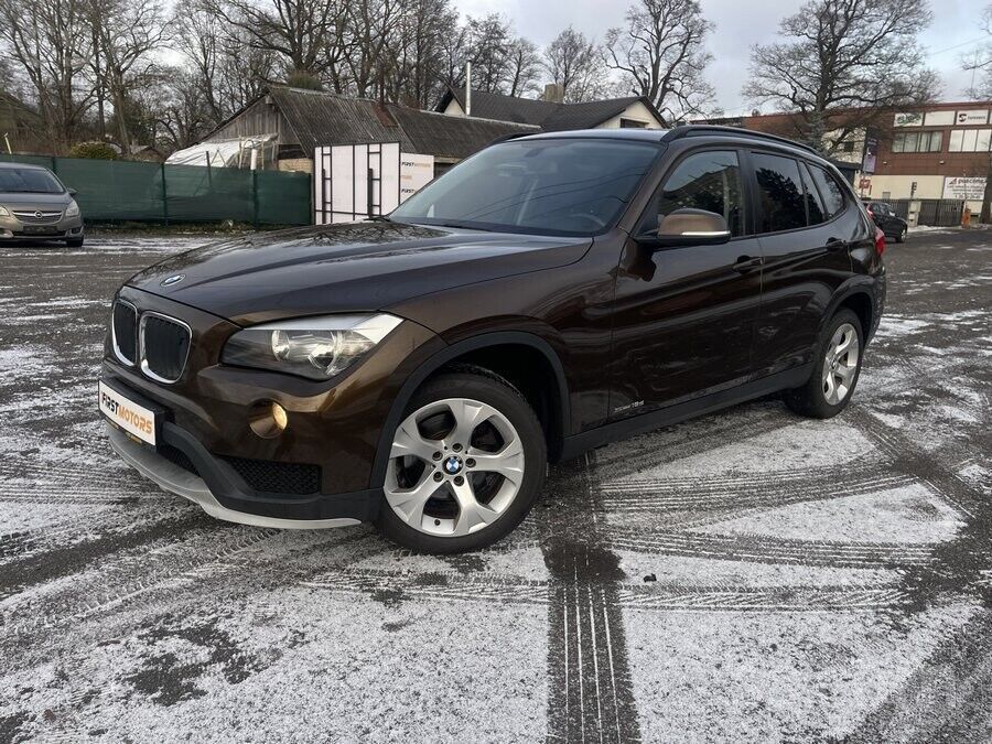 BMW X1. Ieviests no Nīderlandes. Facelift. Pirmā reģistrācija: 17.12.2014.g.