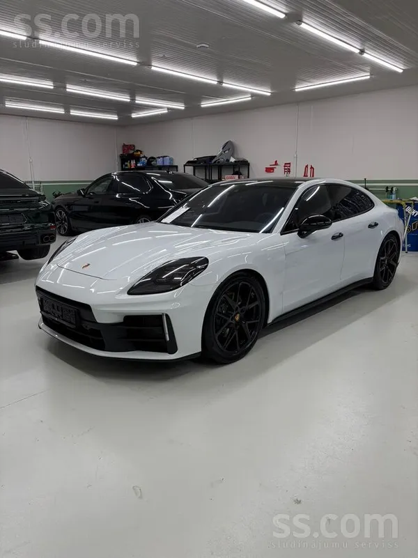 Porsche Soft-close