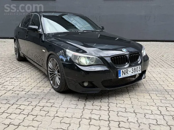 BMW Pārdod BMW E60 525D , 2004 gada . 