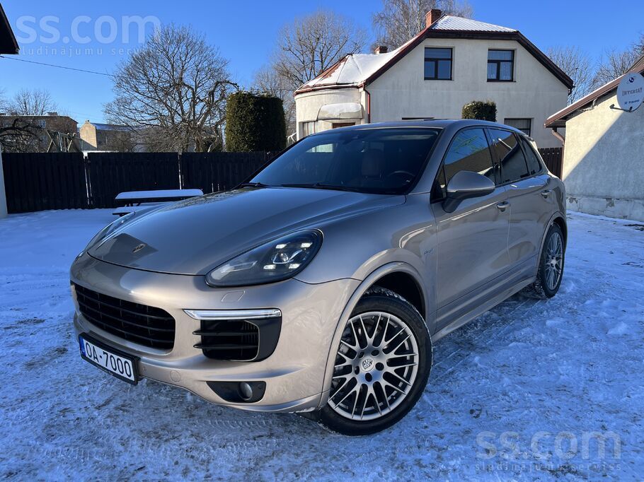 Porsche Cayenne S 4.2d, pilna komplektācija. Cena 29000 neto. Jauna TA 03.20