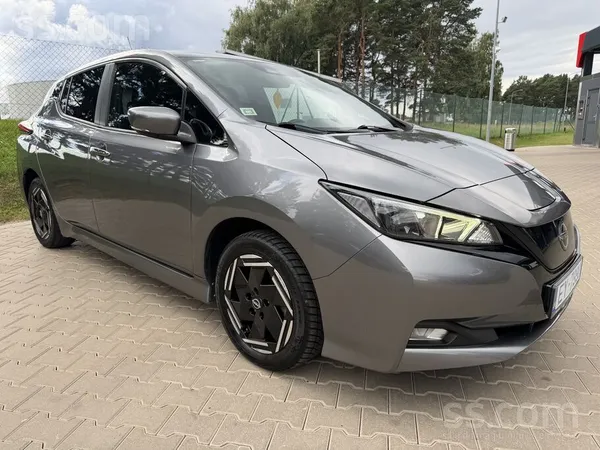Nissan - 1