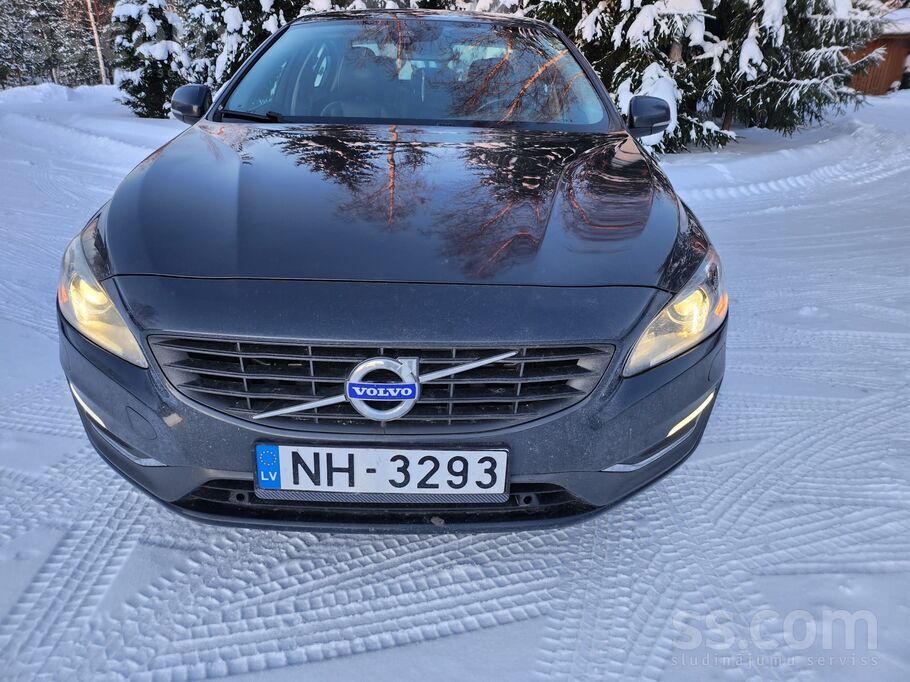 Volvo Pārdod labu , nenodzītu S-60.Piekare stingra klusa