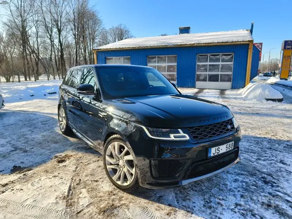 Land-rover Tirgoju savu restyle Range Rover (L494). Veikta ap
