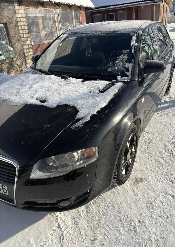 Audi Sakarā ar citu auto iedādi pārdod audi A4 B7 2.0Td