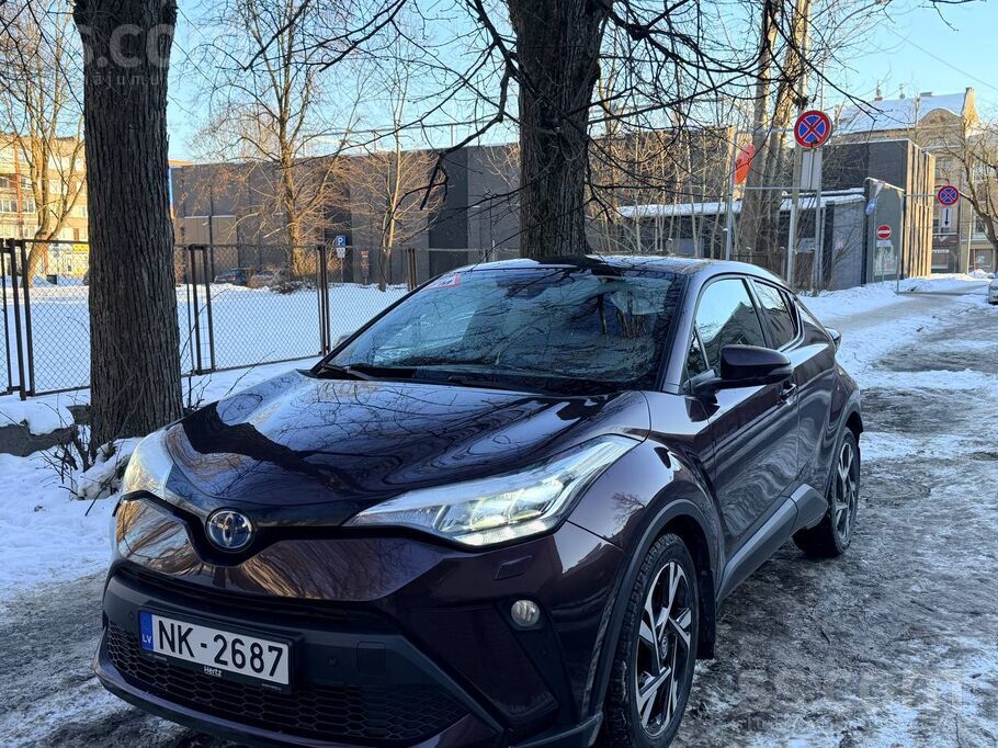 Toyota Продается надежная и не требующая вложений Toyota 