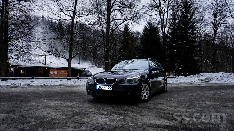 BMW Uz pārdošanu nonācis 2005.gada BMW 525i e61 ar aiz