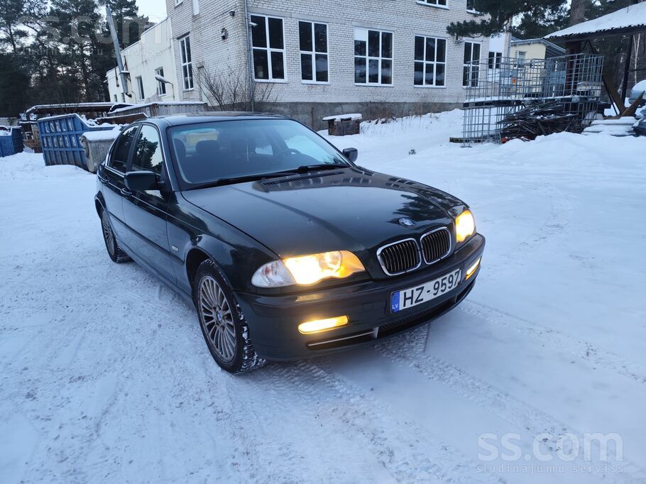 BMW 3.0 benzīns/gāze pilnā piedziņa, 5 ātrumu manuāls, svaiga TA.
