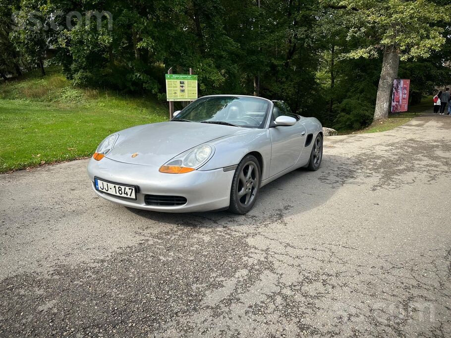 Porsche Boxster 2.7, 162 kW,
Pārdodu Porsche Boxster, 2000. gads.
2.7