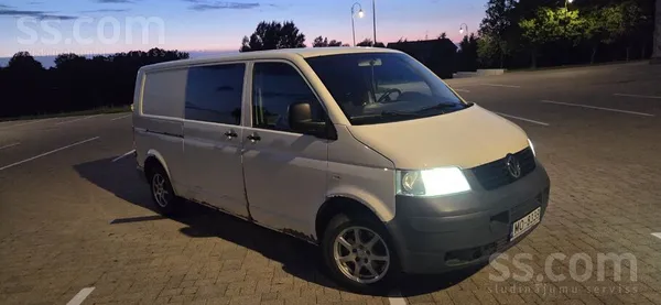 Volkswagen Pardod vw t5 transporter. 1.9 tdi. 5cas vietas ar