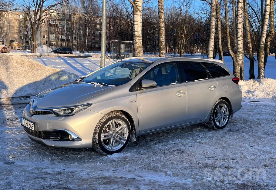 Toyota Toyota Auris Facelift, Automāts, 1.8 benzīns/hybri