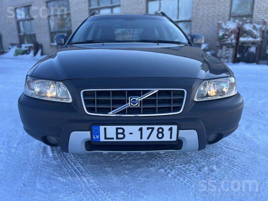 Volvo Машина в отличном состоянии новый техосмотр 2.4д5 