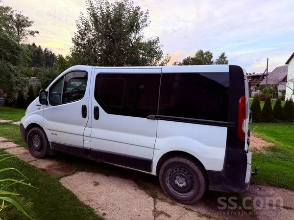 Renault Pārdodu Renault Trafic ar 9 sēdvietām, labā stāvok