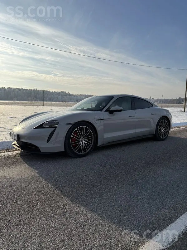 Taycan 4S. Jauna auto cena 140 000 Eur. Pirkts jauns Porsche Rīga un ir vien