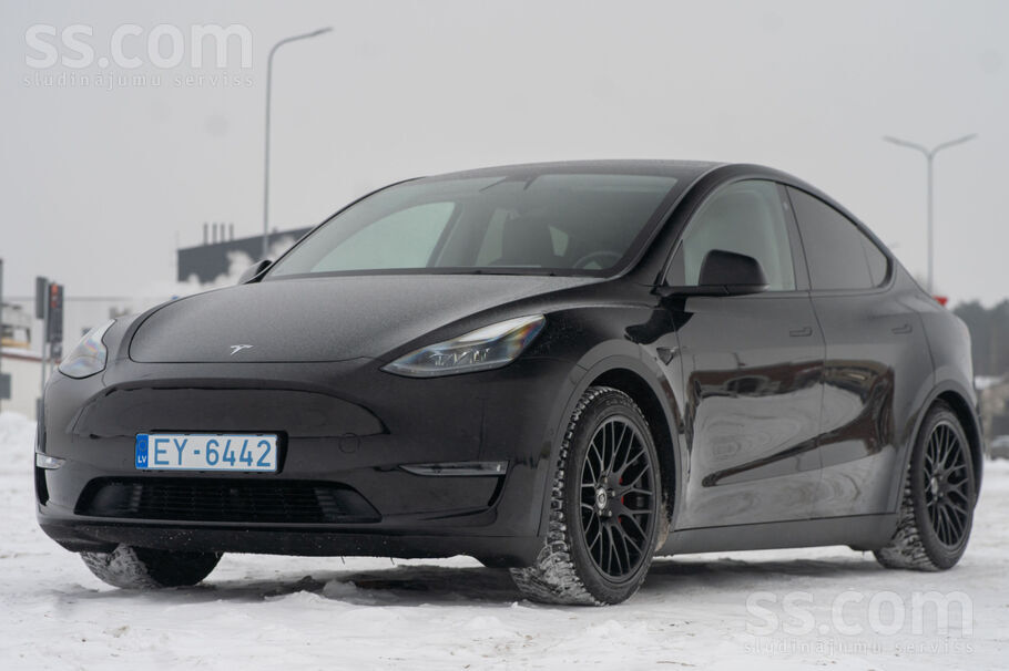 Tesla Model Y Performance , 393kW, Long range Dual Motor, Awd pilnpiedziņa. 
Pvn ie