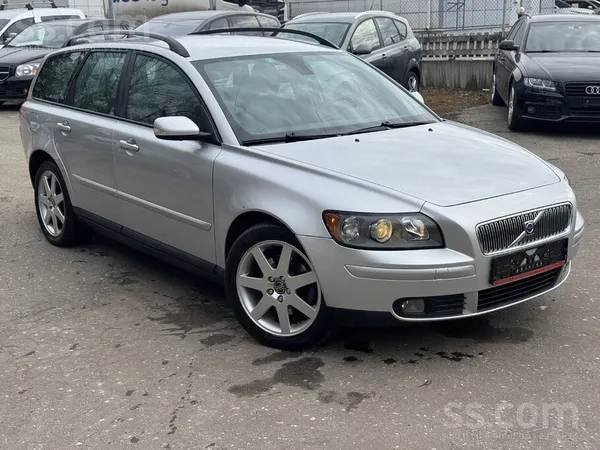 Volvo Ievests V-50, 2.4i 103 kw, 140 zs , 2435cm3
