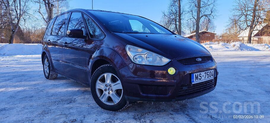 Ford Ford S-Max (2010) 2.0 Tdci – Dinamisks un ietilpīg