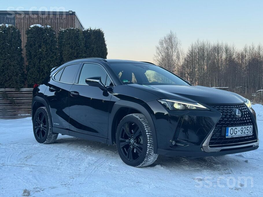 Lexus Ux250H Premium 2.0 Hybrid, 2021 g.
Teicamā tehniskā un vizuālā stā