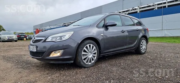 Opel Opel Astra Sports Tourer 1.7 Cdti dīzelis 92 Kw & 