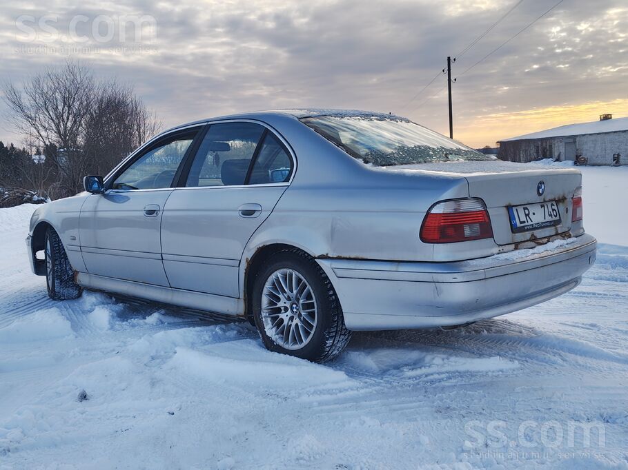 BMW Pārdodu BMW E39 Facelift. 