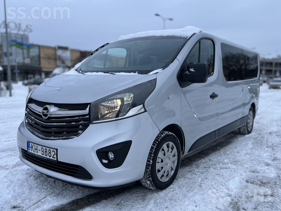 Opel Uzņēmums pārdod Opel Vivaro. 