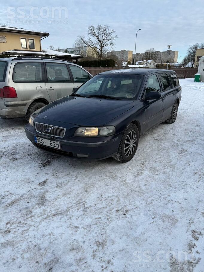 Volvo Pārdodu savu uzticīgi automašīnu. Pārdodu sakara a