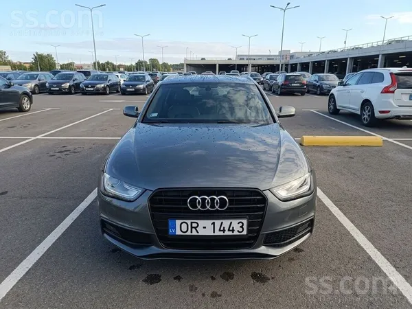 Audi A4 - 1