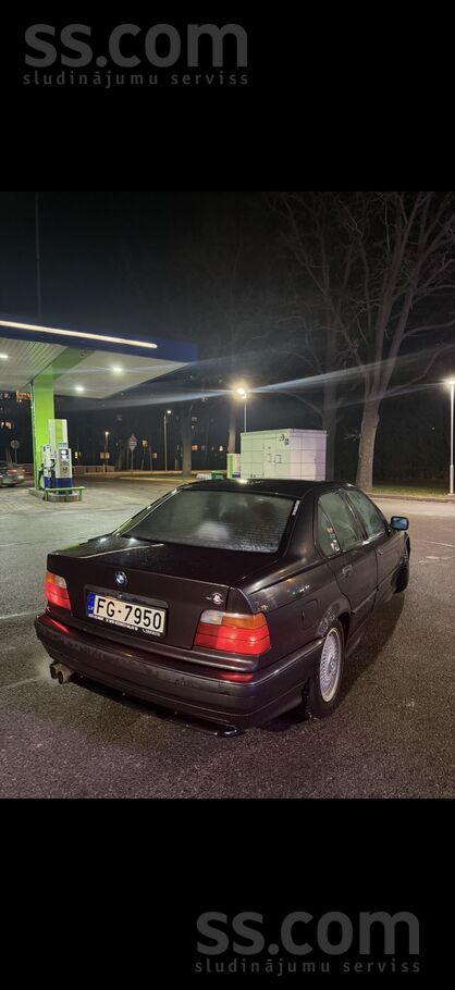 BMW Pieejams E36 318i ar reģistrētu m50b20 bezvanosa m