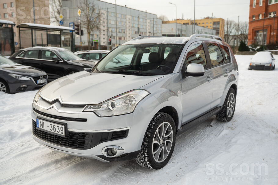 Citroen C-crosser 2.2hdi 115kw, auto ļoti labā tehniskā un vizuālā stāvoklī,