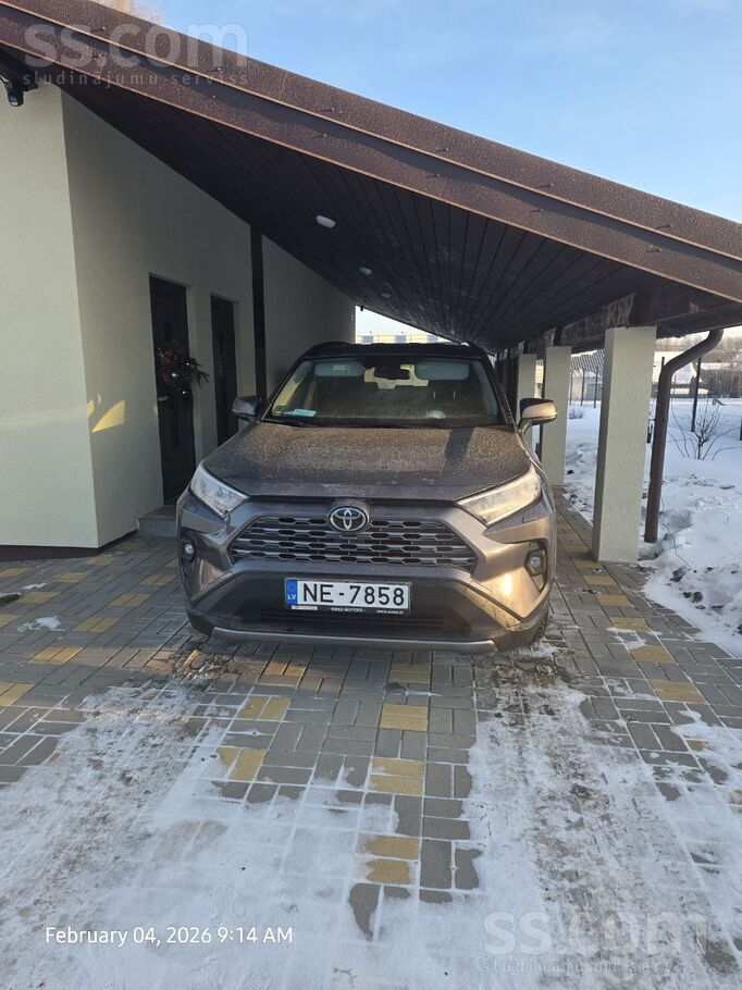 Toyota Automobīls teicamā tehniskā un vizualā stāvoklī. G