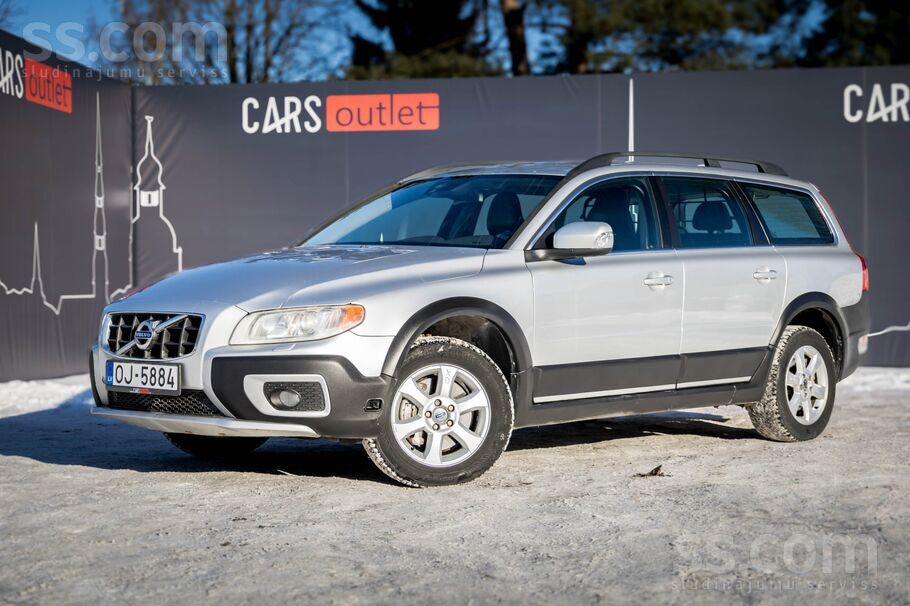 Volvo Xc70 ar 2.4 litru dīzeļdzinēju un manuālo transmisiju. 120Kw.  

-Ād
