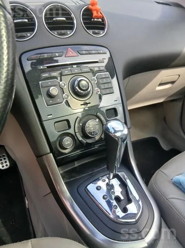 Peugeot 308 - 1