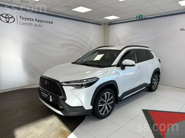 Toyota Mazlietots auto, pieejams uzreiz - Corolla Cross S