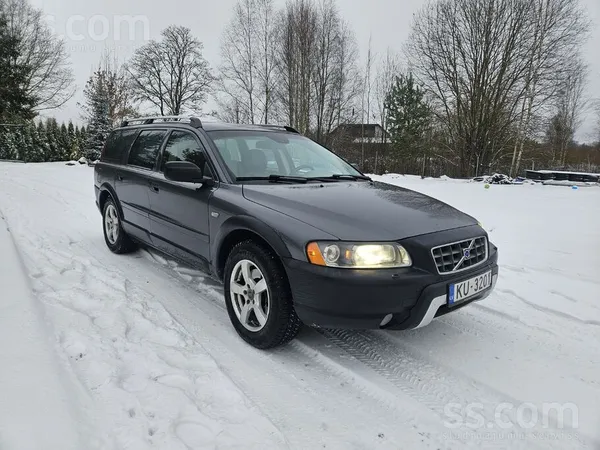 Piedāvāju Volvo Xc70 nesen veiktie darbi: Plauka abas bukses labās kreisās p