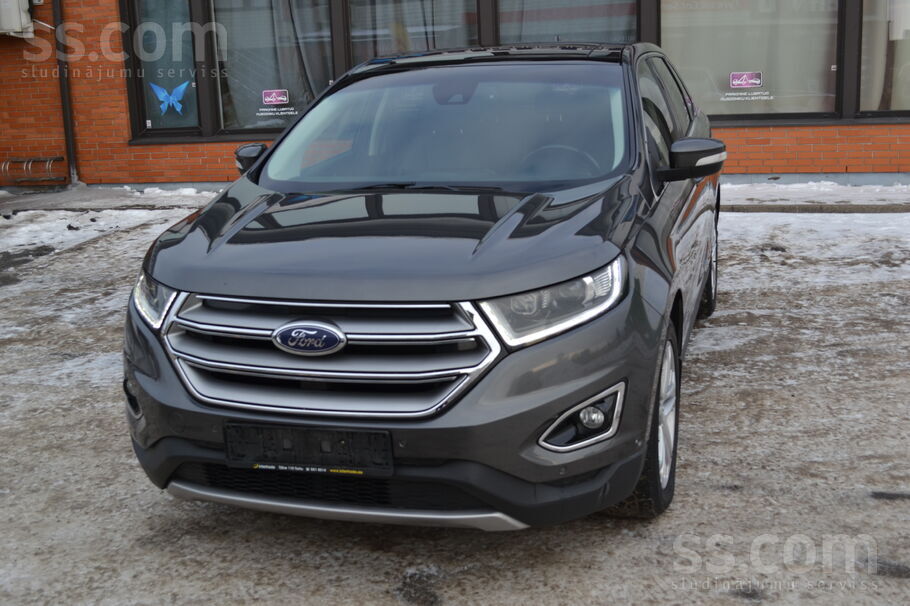 Very good condition and very rich in accessories Ford Edge. 2 doors. Mileage