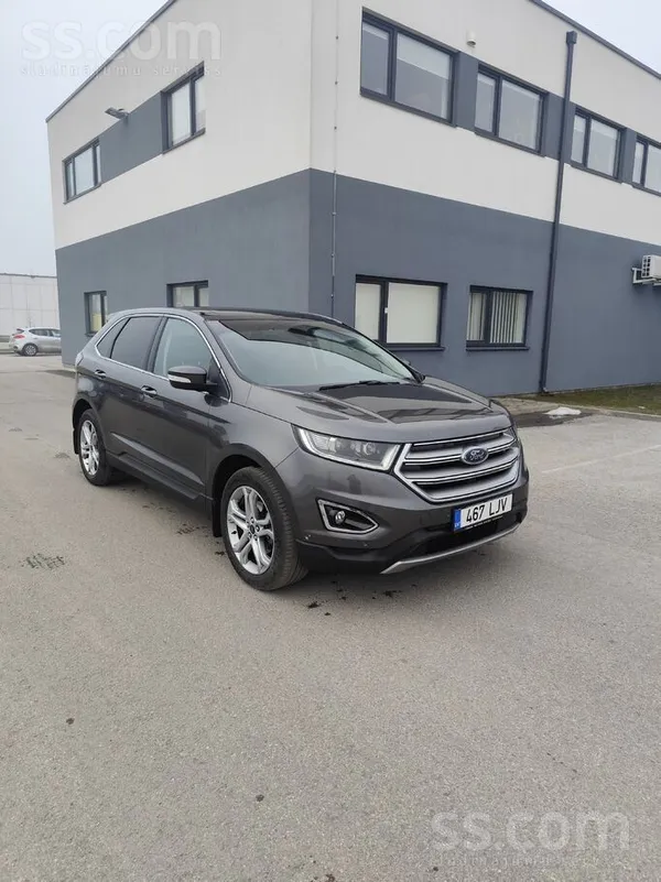 Ford Very good condition and very rich in accessories F