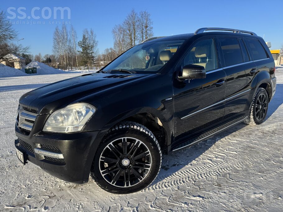 Pārdodu labu un uzticamu Mercedes Gl350Cdi. Auto labā tehniskā un vizuālā st