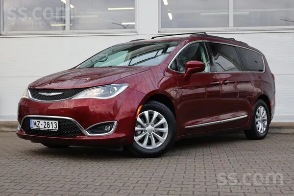 Chrysler 3.6 benzīns/gāze, 7 sēdvietas, keyless go, atpakaļ