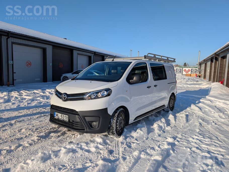 Toyota Jauns motors. Toyota Proace, 6 sēdvietas.