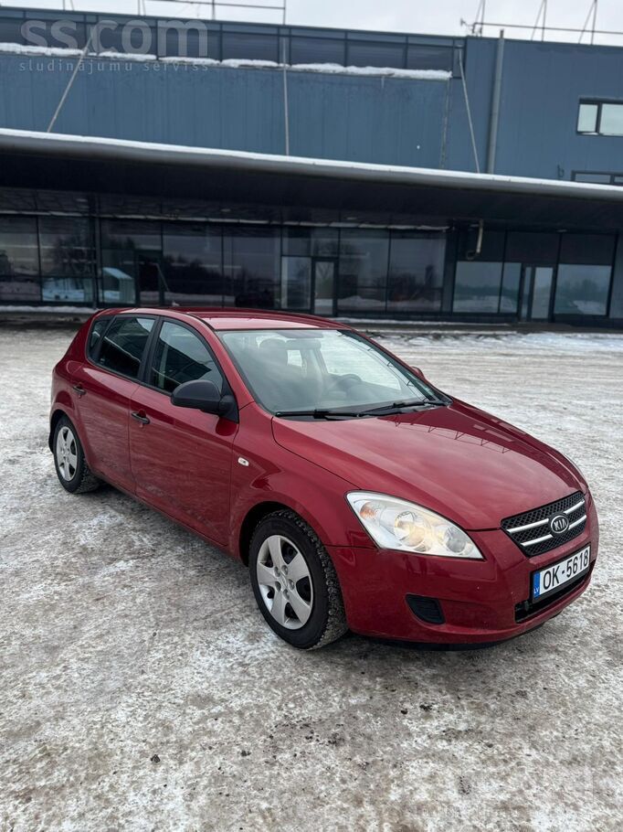 KIA Kia Ceed 1.4 benzīns 2007 Ļoti ekonomisks Ievests 